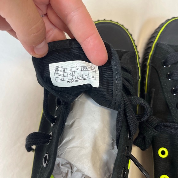 Posture Foundation Vulcanized Black Neon Rigid Wedge Lace Up Sneakers Rubber Sol - Picture 4 of 5